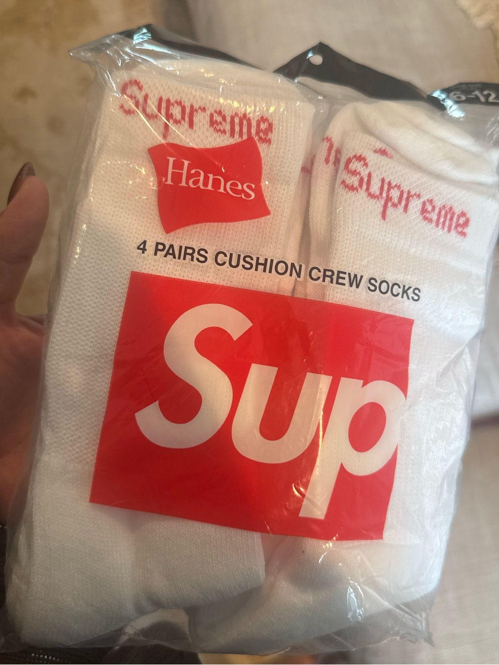 Supreme x Hanes White Crew Socks with Red Logo - 4 Pairs